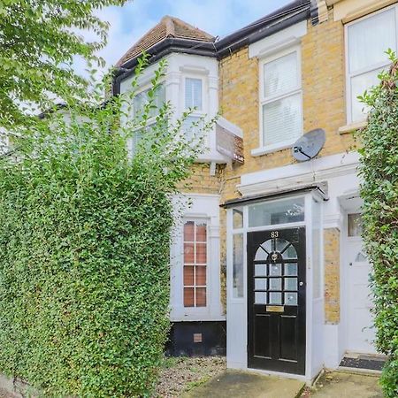 2 Bed Garden Flat Leyton Village Londres Exterior foto